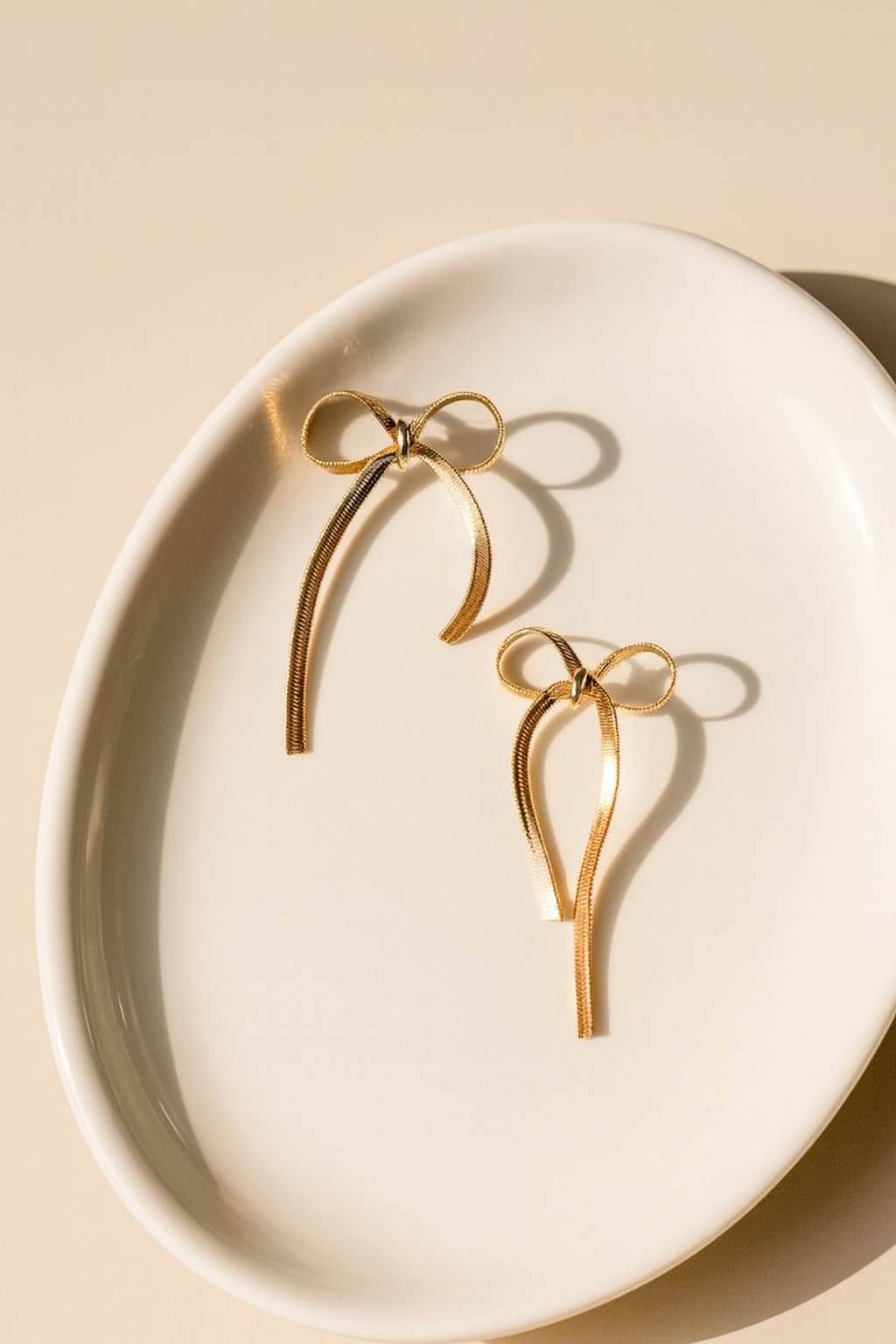 Ribbon shaped Earring