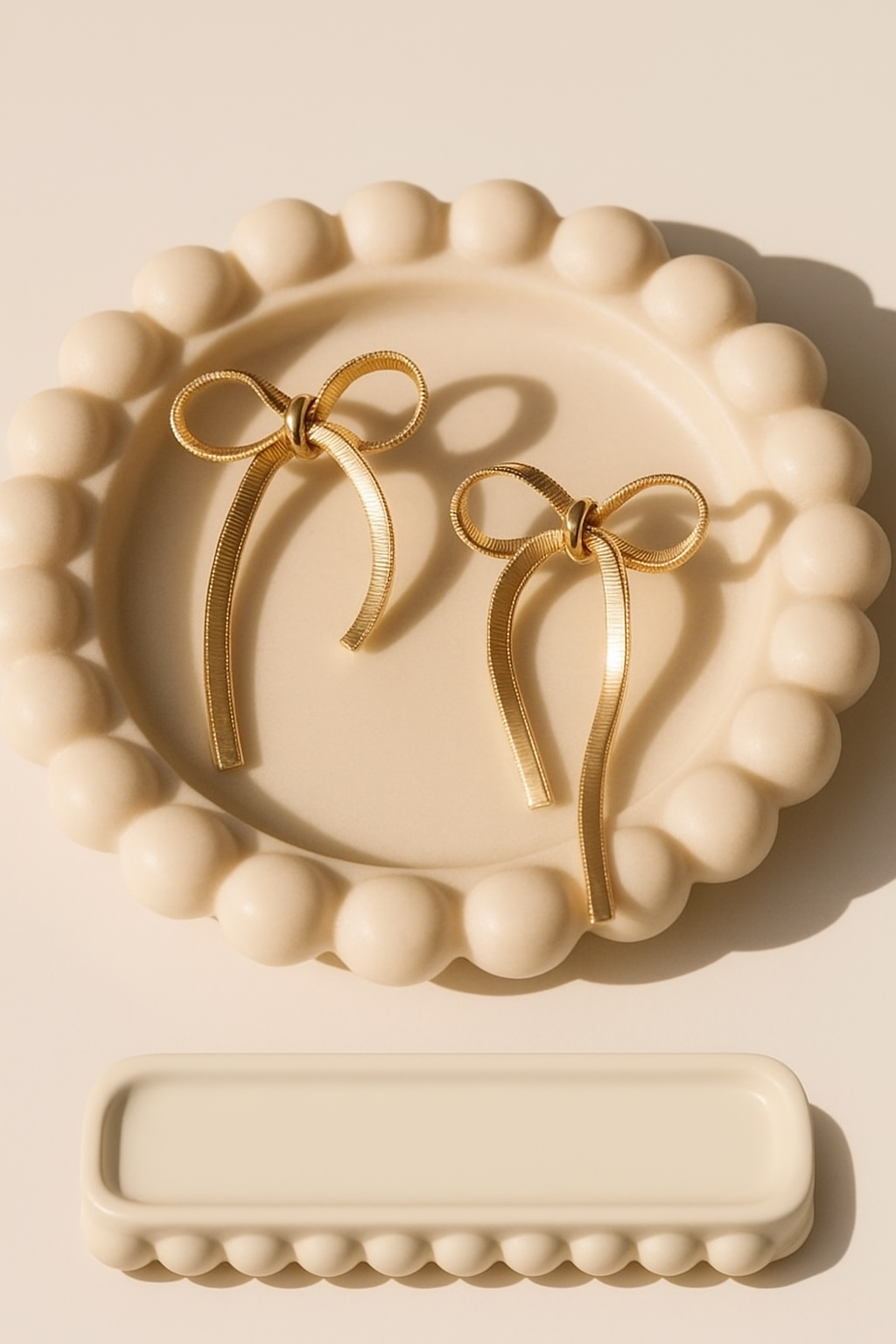 Ribbon shaped Earring