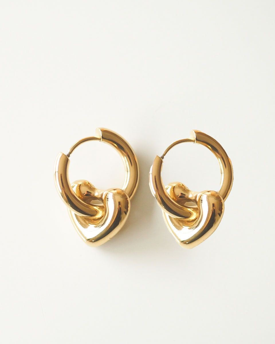 Cute little heart shaped Earring